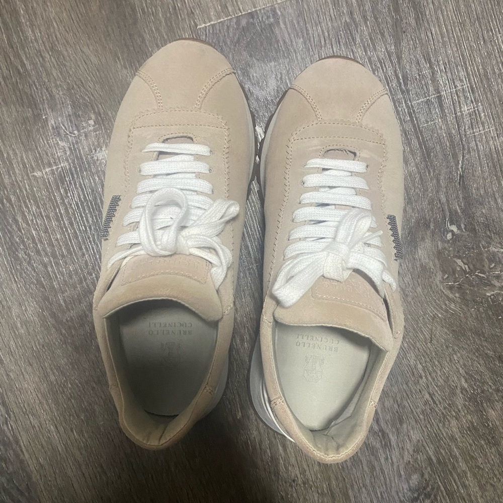 BRUNELLO CUCINELLI
Bead-embellished suede sneakers - Picture 6 of 7